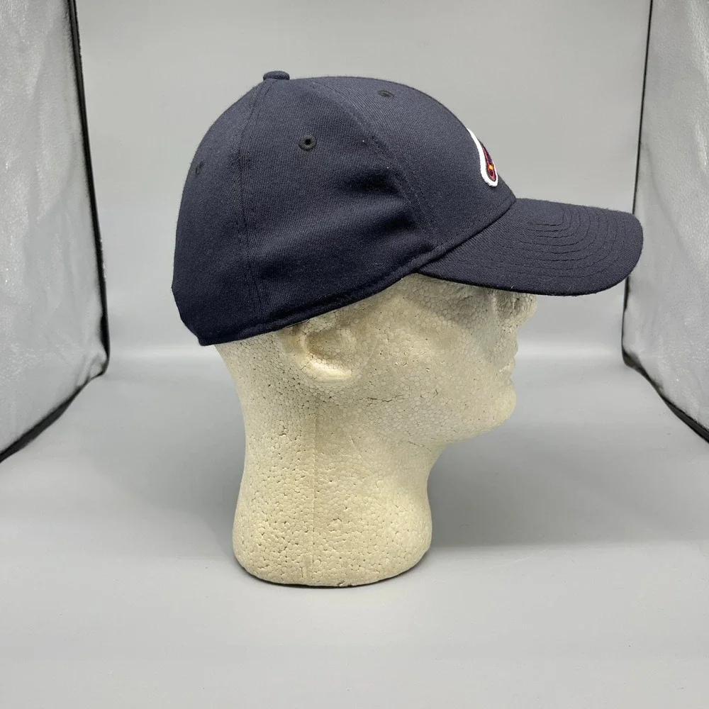 New Era Atlanta Braves 39Thirty Hat Tomahawk Logo Navy S‎ M Men Gorpcore